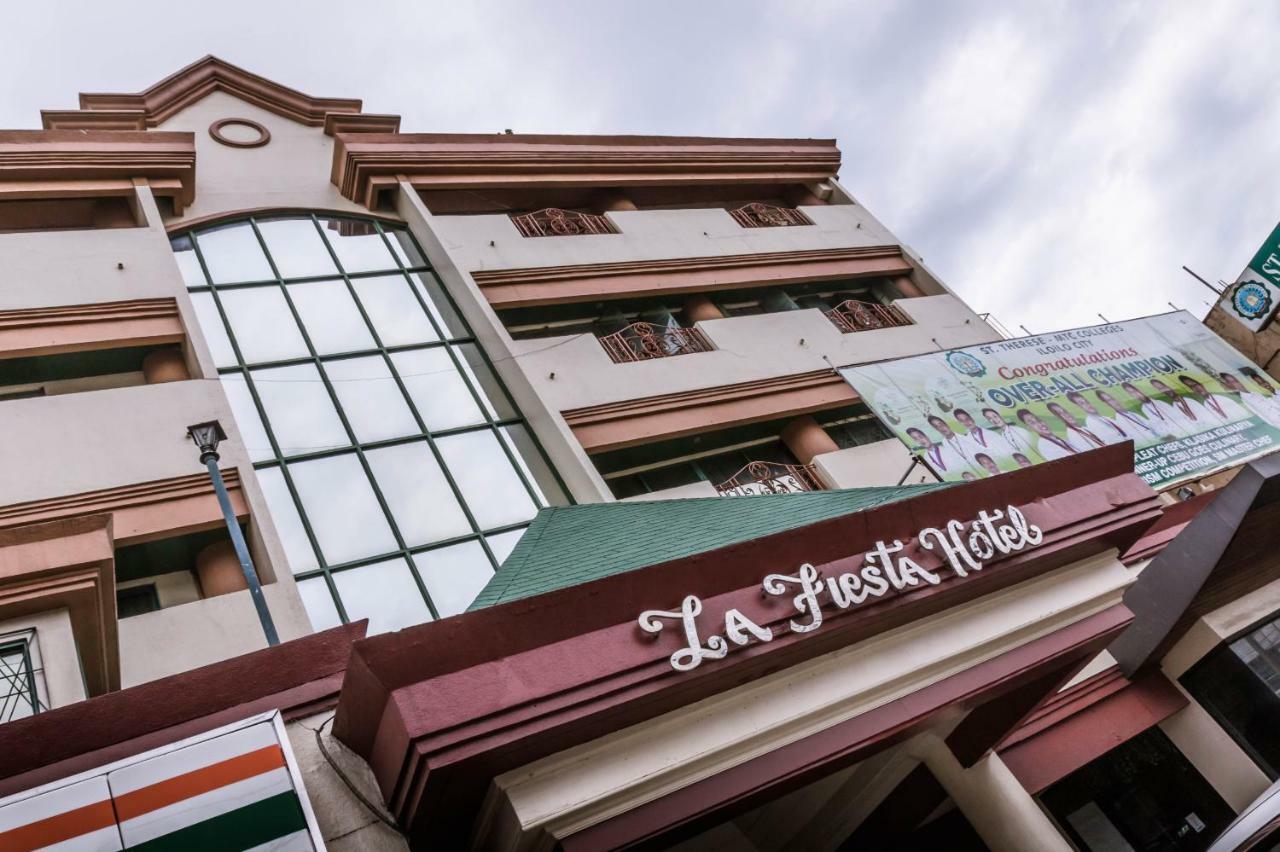 La Fiesta Hotel Iloilo City Buitenkant foto